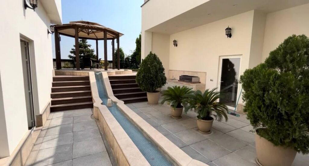 برج نارسیس کوهسار