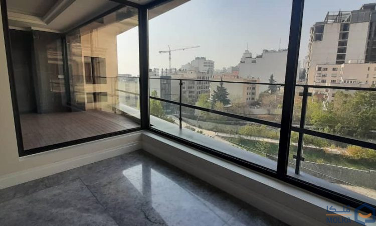 یونیک زعفرانیه