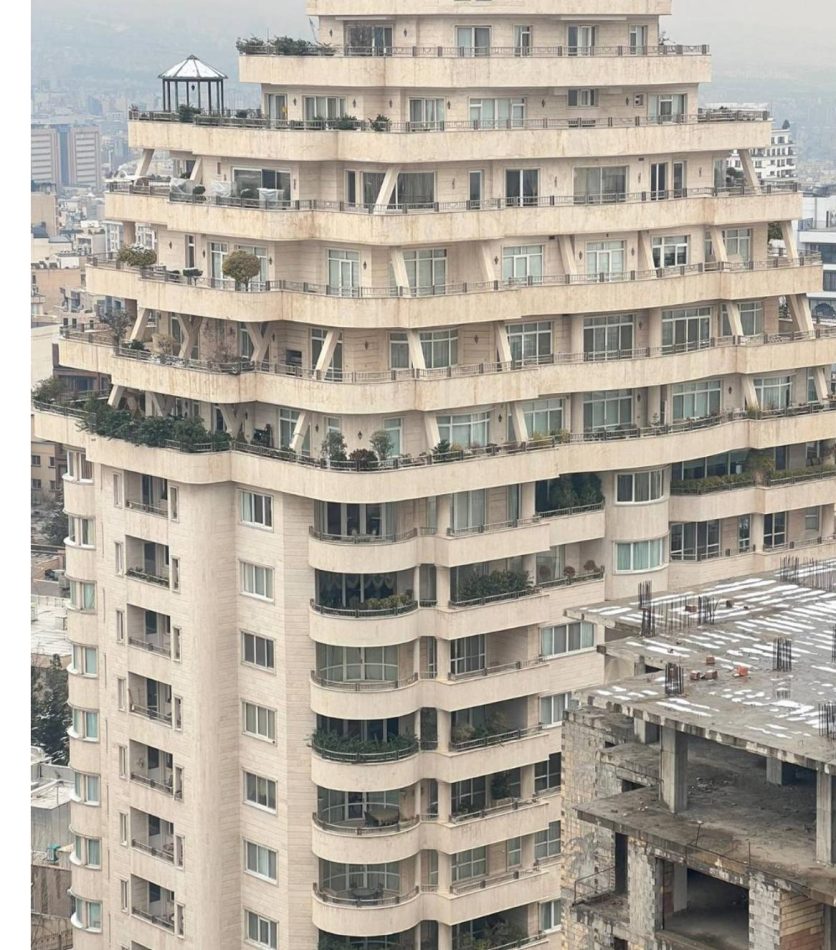 برج بهشت زعفرانیه